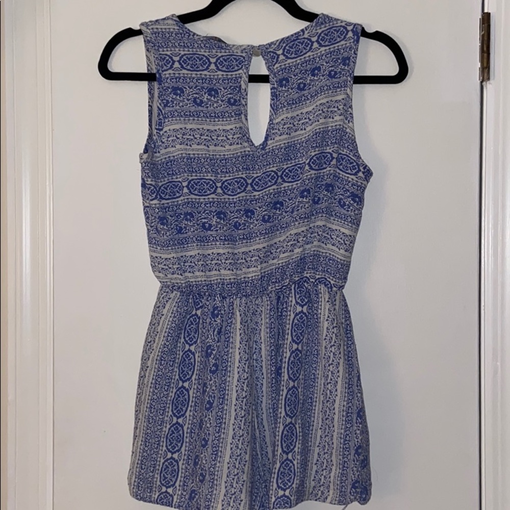 Beachy Romper 🐚 - Picture 3 of 3